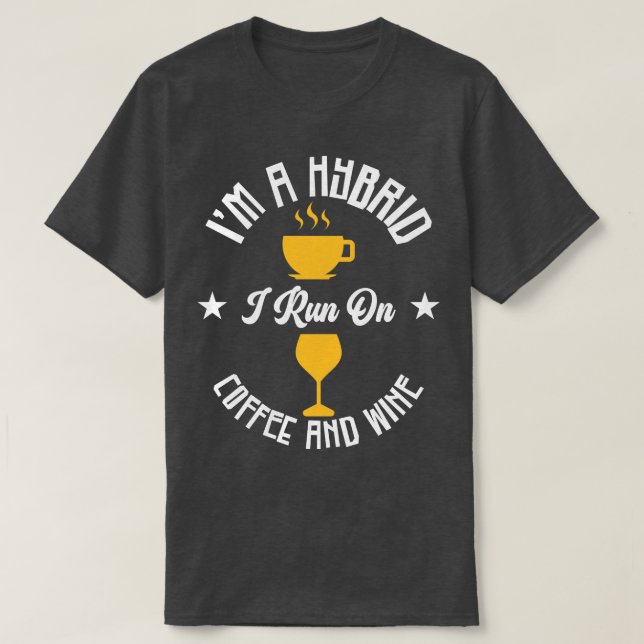 Kaffe Vin Hybrid Alcohol Coffee Addict T Shirt (Design framsida)