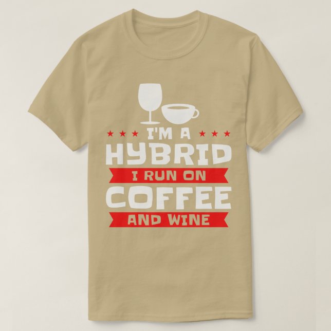 Kaffe Vin Hybrid Alcohol Coffee Addict T Shirt (Design framsida)