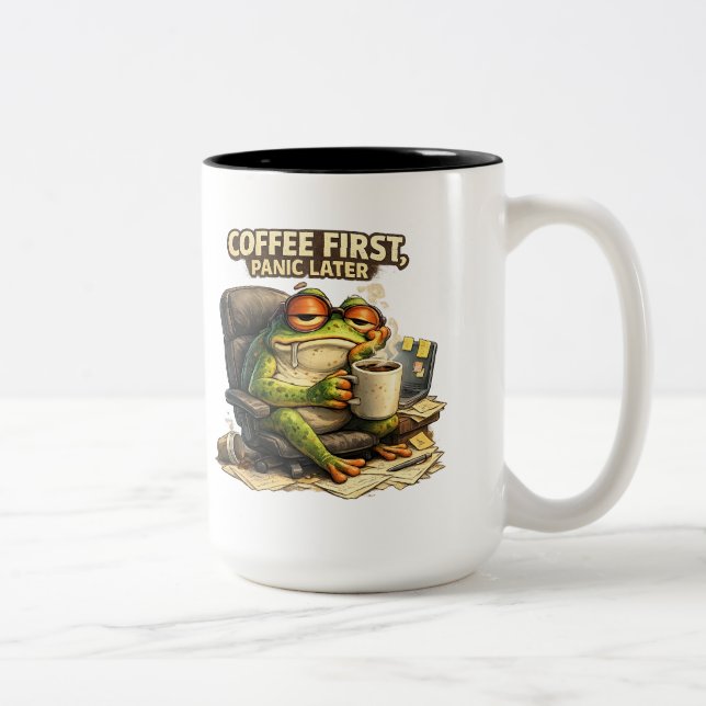 Kaffee först, panik senare Rolig frossa Mugg (Höger)