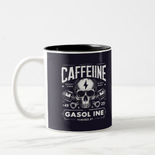 Kaffein och bensin - Vintage Skull och kolvar Två-Tonad Mugg
