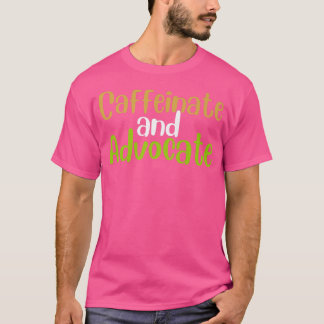 Kaffeinat och Advocate lustig avokado och kaffe T Shirt
