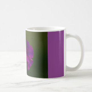 kaffemugg med purpurfärgad morgonhärlighet