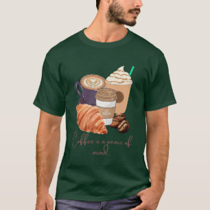 Kaffet Är En Fridsamhet – Lugn & Mysig Design T Shirt