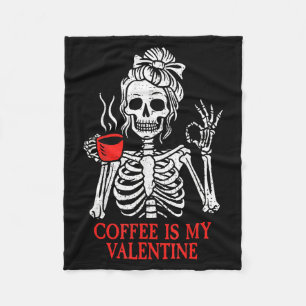Kaffet Är Min Valentin Skelett Fleecefilt