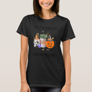 Kaffet behövs innan någon hocus Pocus Hal T Shirt
