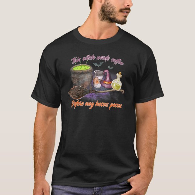 Kaffet behövs innan någon hocus Pocus Hal T Shirt (Framsida)