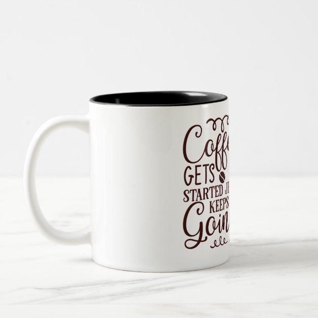 Kaffet får mig att komma igång Två-Tonad mugg (Vänster)