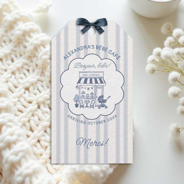 Kaffetema Bebe Brunch Dammtorblå Babyfirande Presentetikett (bebe cafe baby shower personalized gift tag coffee bonjour dusty blue stripes bow hand drawn brunch )