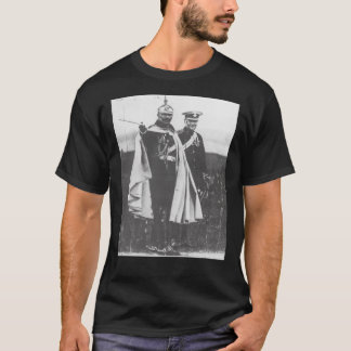 Kaiser Wilhelm II med en ung Winston Churchill C T Shirt