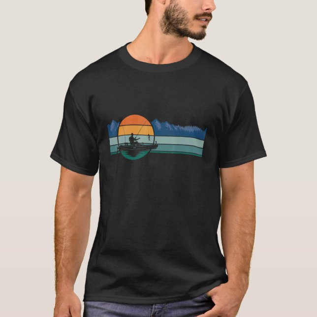 Kajak Fishing Boat Angling Retro Titta T Shirt (Framsida)