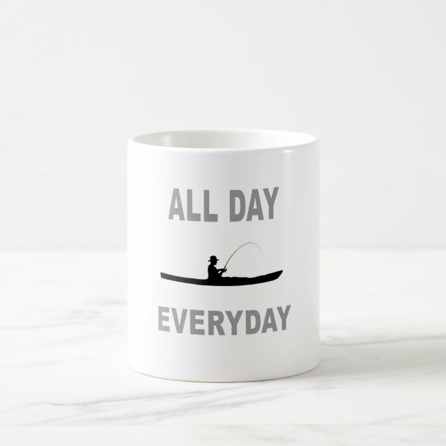 Kajak som fiskar all daglig dag kaffemugg (Center)