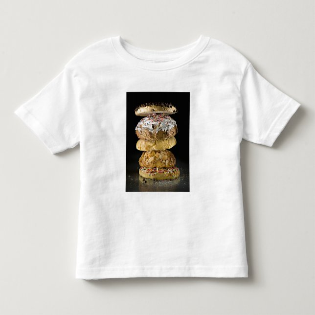Kakor i en bunt tee shirt (Framsida)