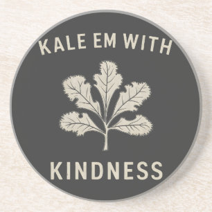 Kale Em med Kindness Funny Pun Veggies Vegan Underlägg