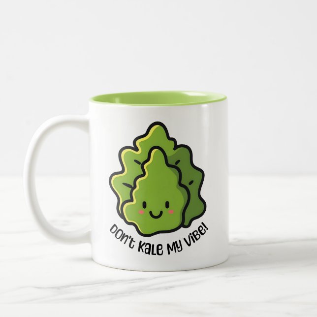 Kale inte min vibe! Cute Vegetable Tecknad Pun Två-Tonad Mugg (Vänster)