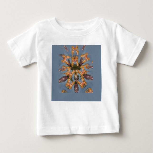 Kaleidoscope Giraffe Mandala: Abstrakt Safari Art T-shirt (Framsida)