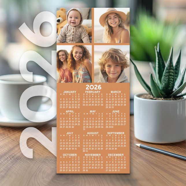 Kalender med 4 fotokollage - Varmkaramellkort (2026 Calendar on Cardstock - Simple, Minimal Design and Photo Collage)
