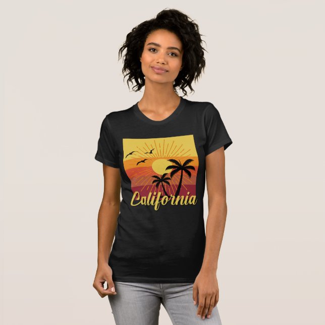 Kalifornien design - Bella+Canvas Slim Passar för  T Shirt (Hel framsida)