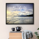 Kalifornien Sunset Photo, Live Life du har tänkt d Poster<br><div class="desc">"Lev livet du har föreställt dig." Detta dramatiska kust, Pismo Beach, Kalifornien, vidsträckt, pristiskt, sandstrandslandskap, som tas nära solnedgången, exuderar fredlighet och ensamhet. Här hittar du de surfare som väntar på perfekten och de små fåglarna som söker efter sitt kvällssack. Utforska möjligheterna i ditt liv när du tittar på den...</div>
