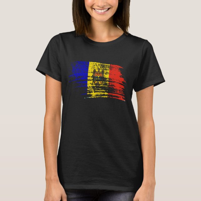 Kall moldavisk flaggadesign t shirt (Framsida)