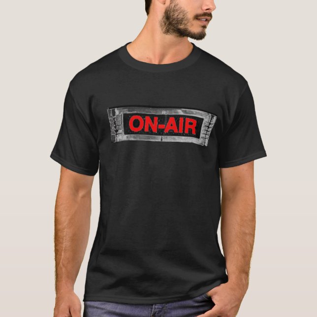 Kall På-Luft DJ/radioutsändningskjorta Tee Shirt (Framsida)