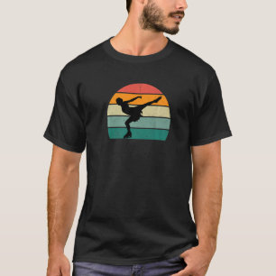 kall snö issnöbollshandskar från snögubbe i jacka t shirt