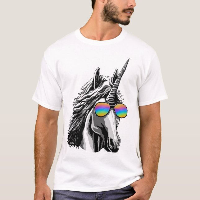 Kall unicorn med regnbågesolglasögon t-shirt (Framsida)