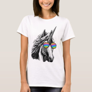 Kall unicorn med regnbågesolglasögon tee shirt