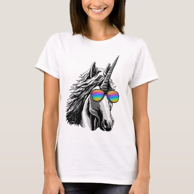 Kall unicorn med regnbågesolglasögon tee shirt (Framsida)