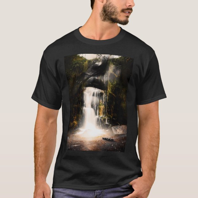 Källan T Shirt (Framsida)