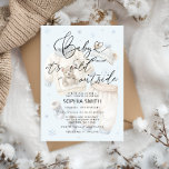 Kallet Winter Boy Shower utanför Inbjudningar<br><div class="desc">Den här designen har mysiga,  vinterinspirerade baby-klädesplagg dekorationer för en pojkdusch. Snöflingor och små beröringspunkter över dekorationerna på vintern tillför säsong en känsla. Det här är varmt,  sött och perfekt för att fira vintern pojke! Matchande objekt är tillgängliga.</div>