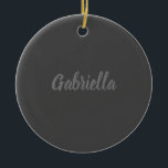 Kalligrafi Elegant Grått Plain Simple Namn Julgransprydnad Keramik<br><div class="desc">Tittar du för en vacker kalligrafi med en estetisk handstil? Den här enkla,  öga-fångstdesignen är till för dig. Den här produkten imponerar omedelbart på dem som ser den. Bran och den smakfulla utformningen återspeglar omedelbart kvaliteten på ditt förhållande och din familj.</div>