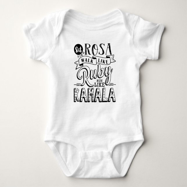 Kamala Harris Girl power baby body kostym T Shirt (Framsida)