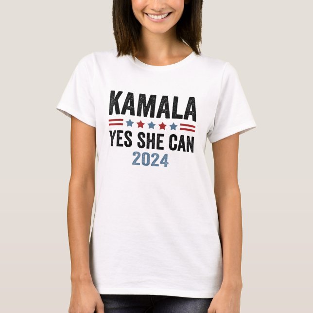 Kamala Harris Ja, hon kan Kamala Harris 2024 T Shirt (Framsida)