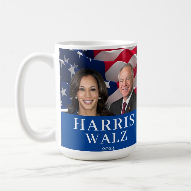 Kamala Harris och Tim Walz 2024 Kaffemugg (Vänster)