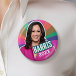 Kamala Harris - popkonsfärgad kampanj-design Knapp<br><div class="desc">En ljus och färglös utformning för den Vice presidenten i Stater - Kamala Harris. En icke-traditionell design med ett foto av Kamala Harris och teal rosa och grönt ray-bakgrund.</div>