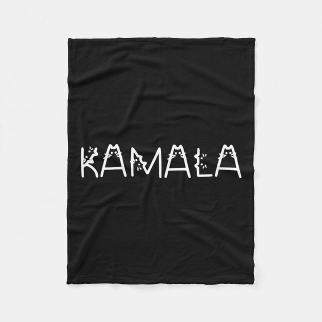 Kamala in Cat Font Kamala Harris Wheimer 2024 Walt Fleecefilt (Framsidan)