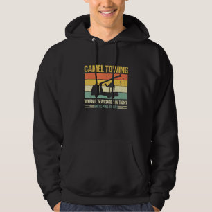 Kameldragning när dess kant är tätt i brunnen, dra hoodie