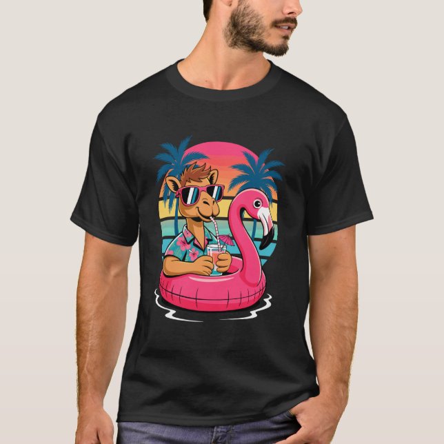 Kamelförglasögon Strand Sommar Lov Pool Flotte  T Shirt (Framsida)