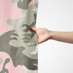 Kamouflage för rosa och Grönt, militär, armé Sjal<br><div class="desc">Elegant,  snyggt och sofistikerad kamouflage mönster i rosa och grönt färg. Modern gåva och trendig,  perfekt för militären älskare i ditt liv.</div>