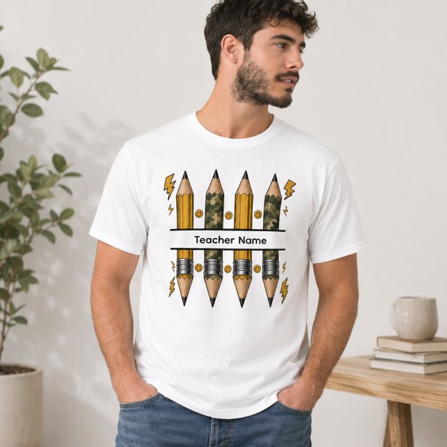 Kamouflagepenna delad blixtsmiley lärare t shirt (Skapare uppladdad)