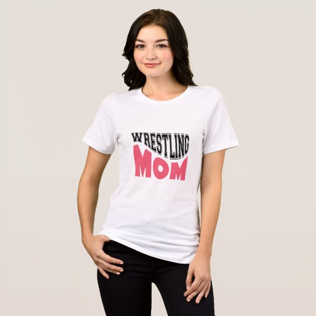 Kampande Mamma Svart Och Röd Typografi T Shirt (Framsida Full)