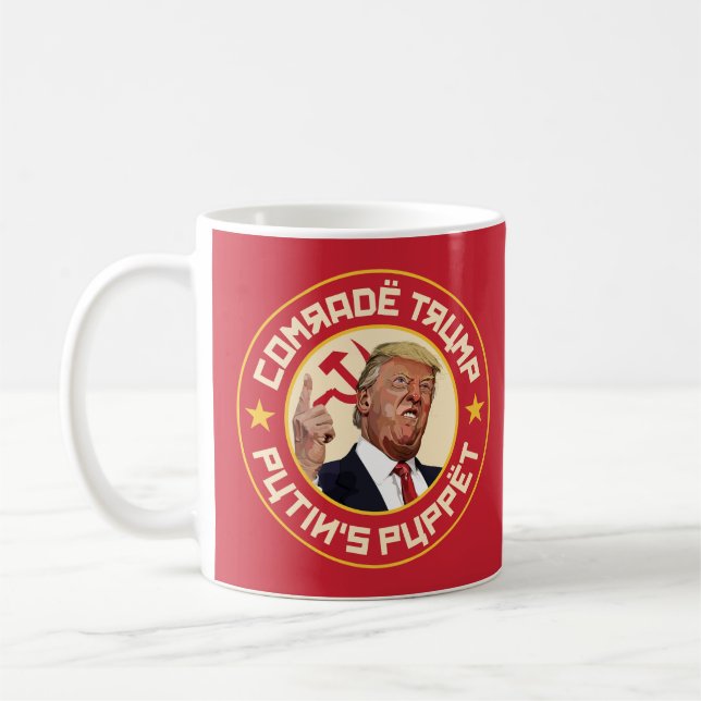 Kamrat Trump: Putins marionett - Sovjetillustratio Kaffemugg (Vänster)