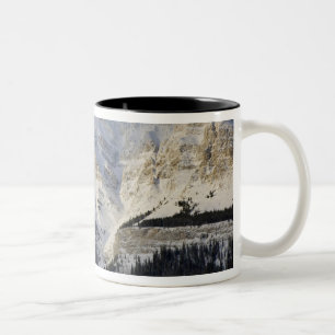 Kanada, Alberta, Banff National Park. Utsikt över Två-Tonad Mugg