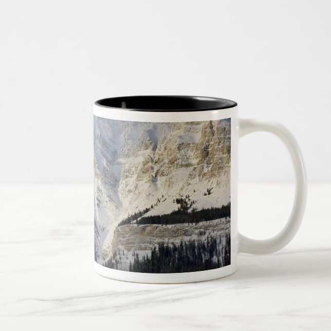 Kanada, Alberta, Banff National Park. Utsikt över Två-Tonad Mugg (Höger)