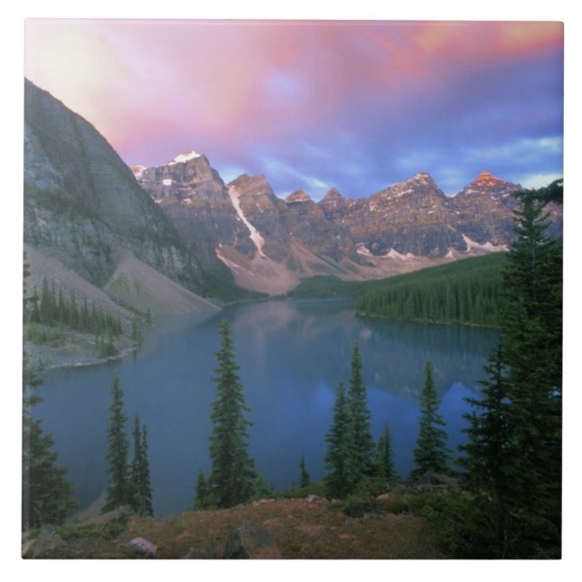 Kanada, Alberta, Lake Moraine i gryningen, Banff Kakelplatta (Framsidan)