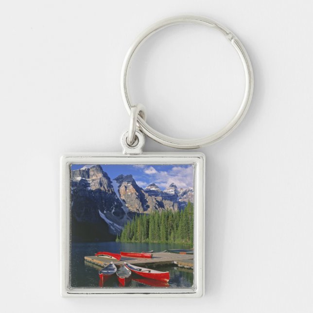Kanada, Alberta, Moraine Lake. Röda kanoter väntar Fyrkantig Silverfärgad Nyckelring (Framsidan)