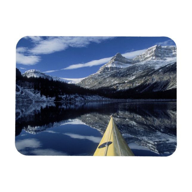Kanada, British Columbia, Banff. Kayak för på Magnet (Horisontell)