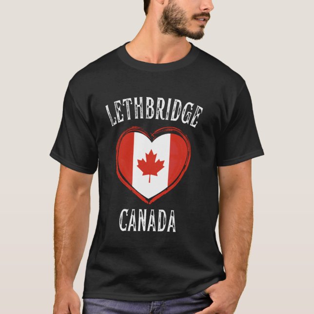Kanada Flagga Hjärta Lethbridge Stad T Shirt (Framsida)