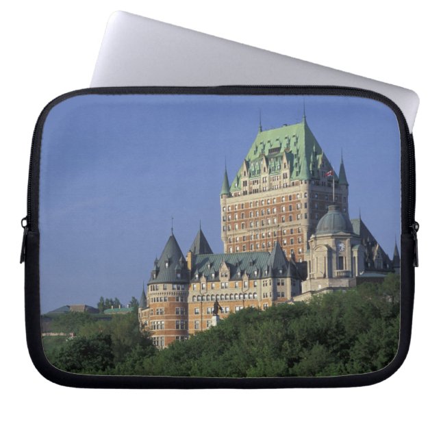Kanada, Québec.  Chateau Frontenac. Laptop Sleeve (Framsidan)