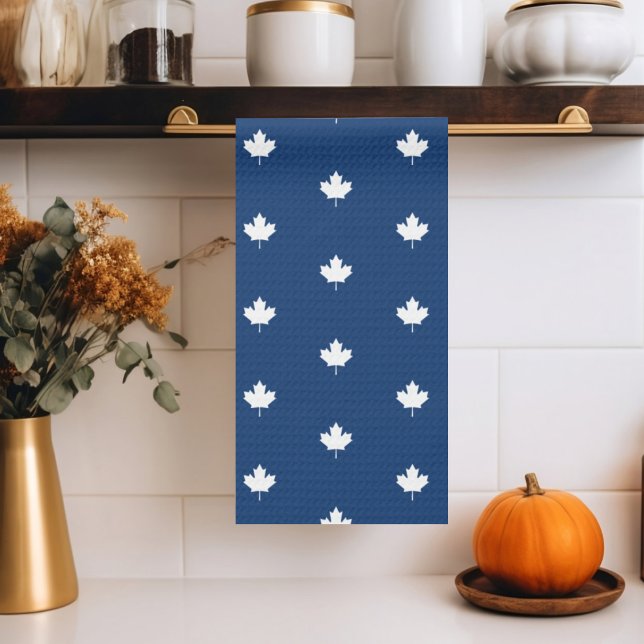 Kanada White Maple Löv på Blue Mönster Kökshandduk (Skapare uppladdad)